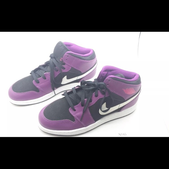 Jordan Other - Like New Jordan Ones